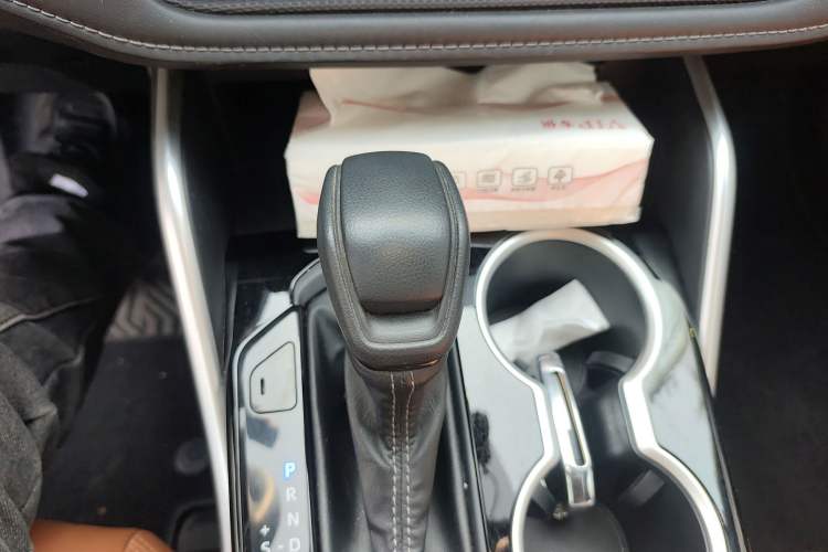 Used Toyota Crown Kluger 2022 2.5L HEV Two-Wheel Drive Entry Version Gear Lever