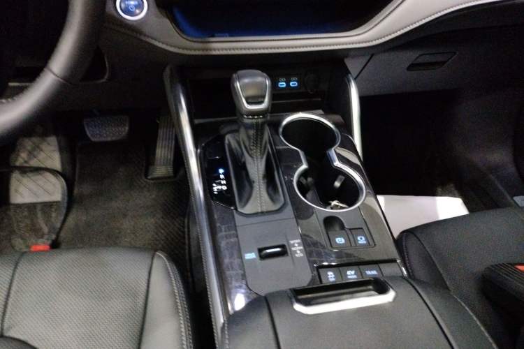 Used Toyota Crown Kluger 2022 2.5L HEV Four-Wheel Drive Flagship Edition Gear Lever