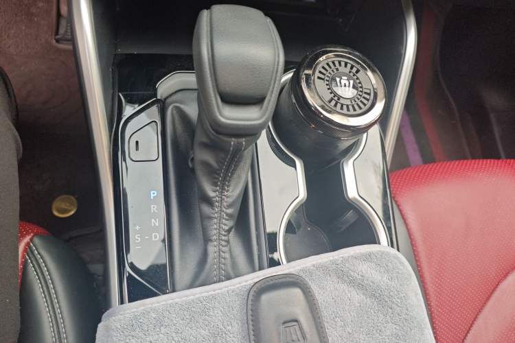 Used Toyota Crown Kluger 2022 2.5L HEV Four-Wheel Drive Elite Edition Gear Lever
