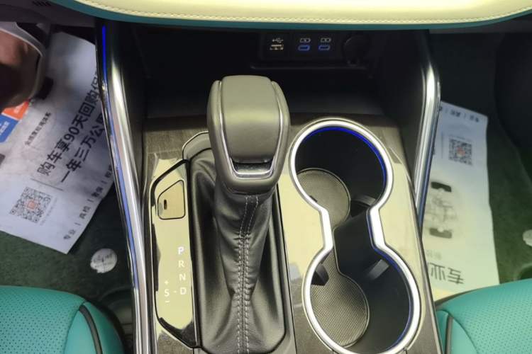 Used Toyota Crown Kluger 2022 2.5L HEV Four-Wheel Drive Flagship Edition Gear Lever
