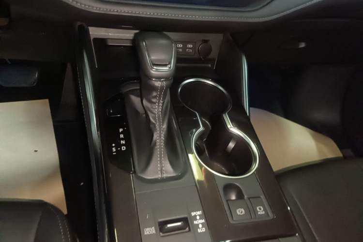 Used Toyota Crown Kluger 2022 2.5L HEV Four-Wheel Drive Premium Edition Gear Lever