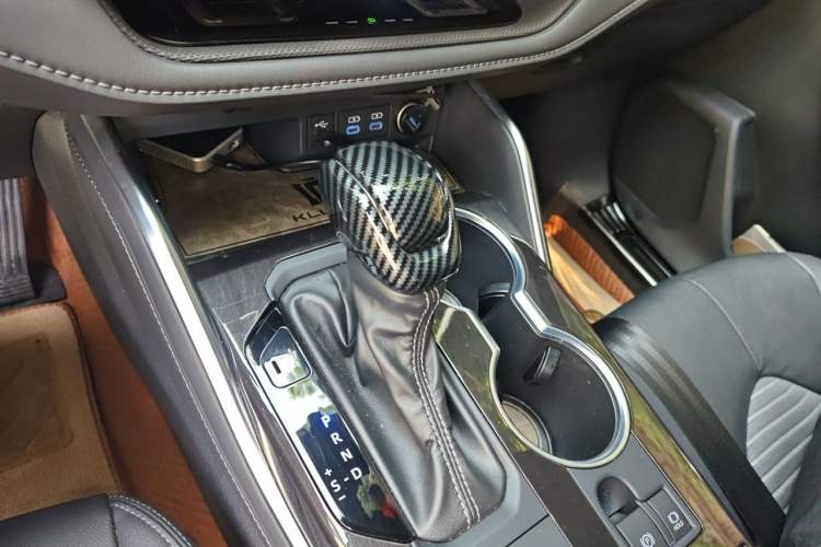 Used Toyota Crown Kluger 2022 2.5L HEV Four-Wheel Drive Premium Edition Gear Lever