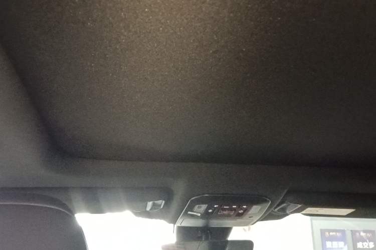 Used Toyota Crown Kluger 2022 2.0T Four-Wheel Drive Prestige Edition Headliner