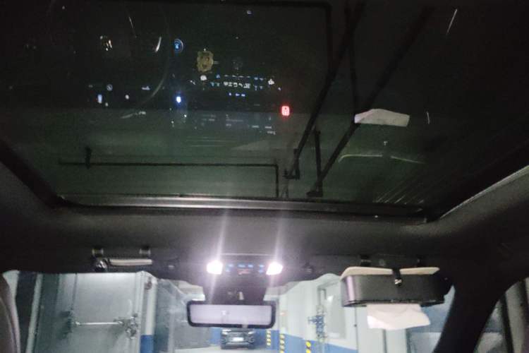 Used Toyota Crown Kluger 2022 2.5L HEV Four-Wheel Drive Premium Edition Headliner