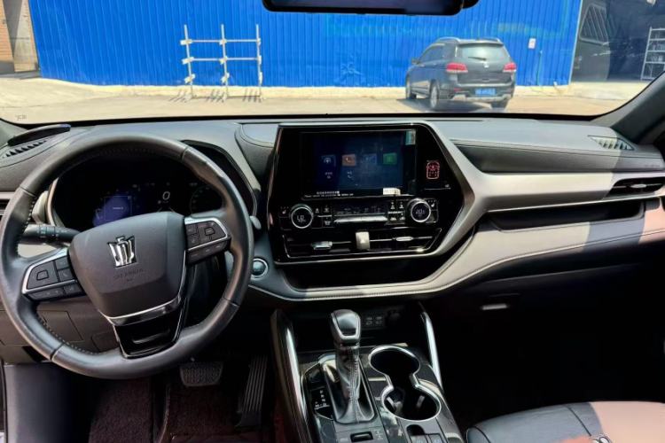 Used Toyota Crown Kluger 2022 2.0T Four-Wheel Drive Enjoyment Edition Interior 1