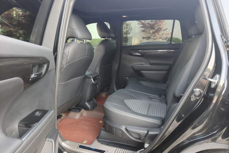 Used Toyota Crown Kluger 2022 2.0T Four-Wheel Drive Prestige Edition Interior 2