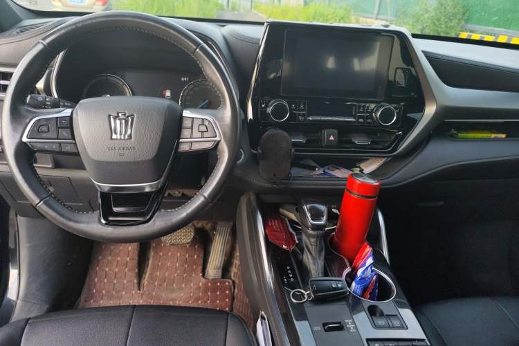 Used Toyota Crown Kluger 2022 2.5L HEV Four-Wheel Drive Luxury Edition Interior 2