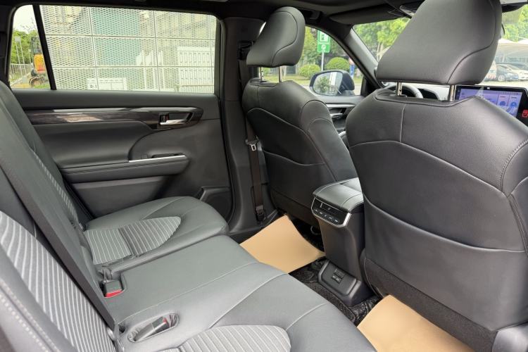 Used Toyota Crown Kluger 2022 2.0T Four-Wheel Drive Prestige Edition Interior 2