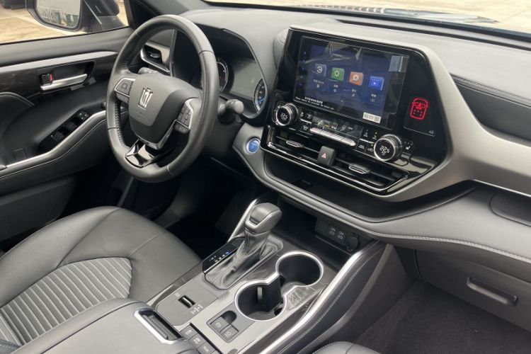 Used Toyota Crown Kluger 2022 2.5L HEV Four-Wheel Drive Luxury Edition Interior 3
