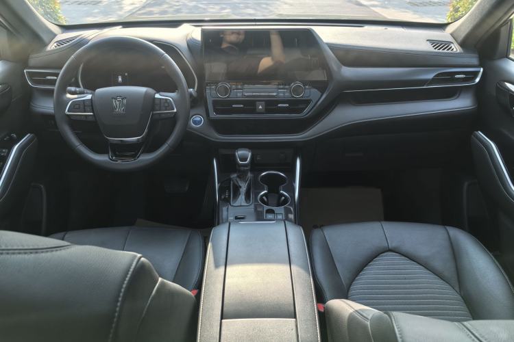 Used Toyota Crown Kluger 2022 2.5L HEV Four-Wheel Drive Premium Edition Interior 4