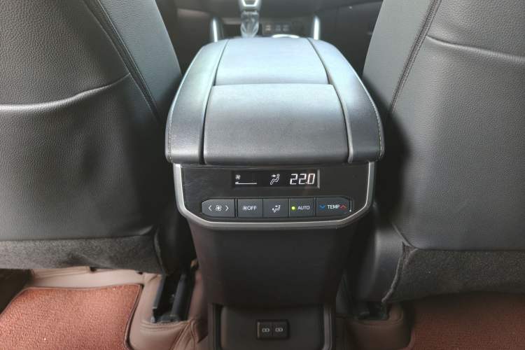 Used Toyota Crown Kluger 2022 2.0T Four-Wheel Drive Prestige Edition Interior 5