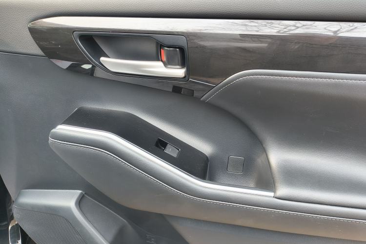 Used Toyota Crown Kluger 2022 2.0T Four-Wheel Drive Enjoyment Edition Interior 6