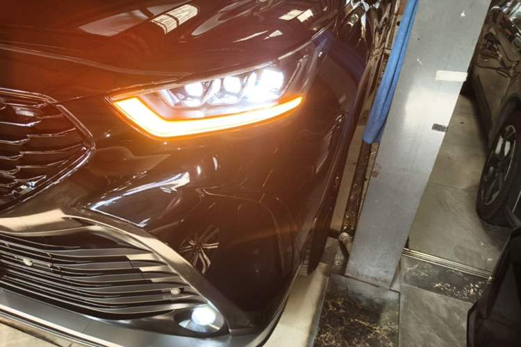 Used Toyota Crown Kluger 2022 2.5L HEV Four-Wheel Drive Premium Edition Left Front Headlight