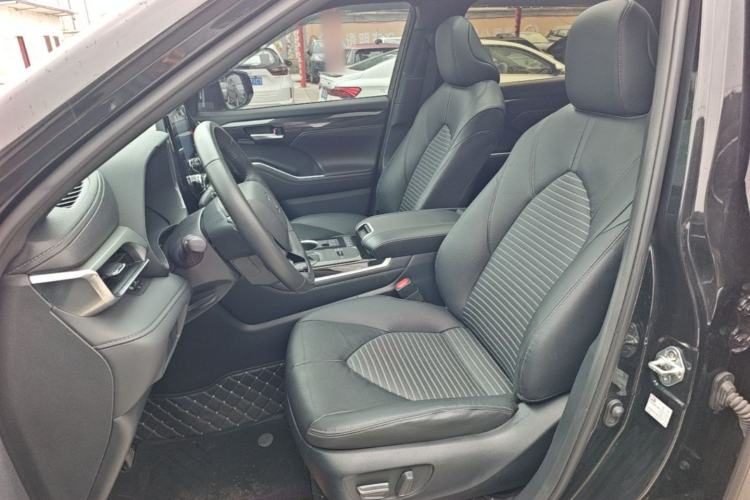 Used Toyota Crown Kluger 2022 2.5L HEV Four-Wheel Drive Luxury Edition Left Front Seat