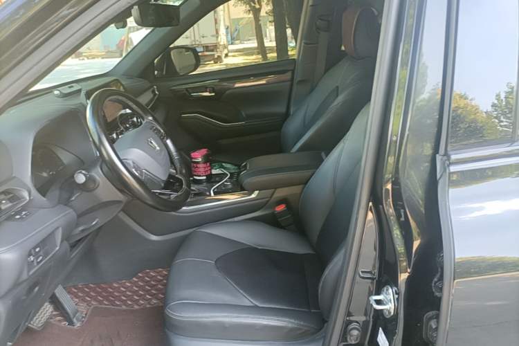 Used Toyota Crown Kluger 2022 2.0T Four-Wheel Drive Enjoyment Edition Left Front Seat