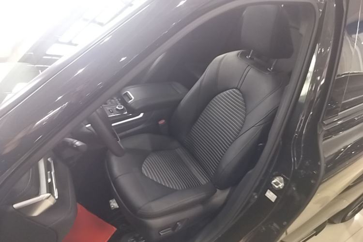 Used Toyota Crown Kluger 2022 2.0T Four-Wheel Drive Enjoyment Edition Left Front Seat