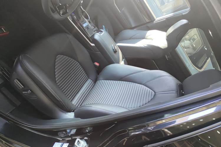 Used Toyota Crown Kluger 2022 2.5L HEV Four-Wheel Drive Luxury Edition Left Front Seat