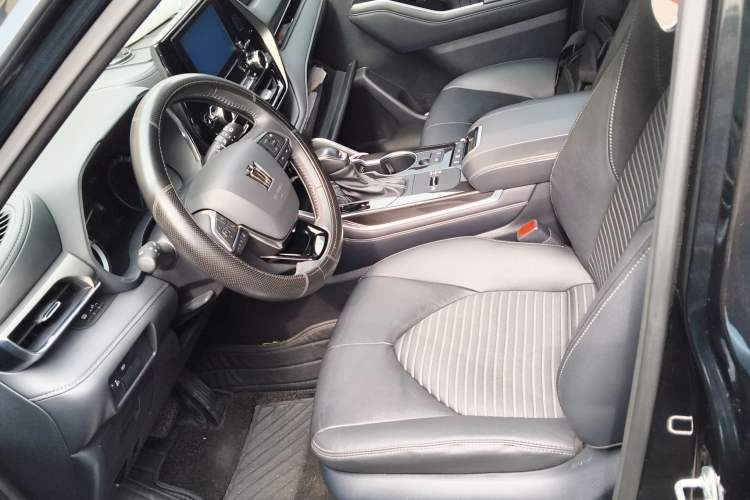 Used Toyota Crown Kluger 2022 2.5L HEV Four-Wheel Drive Luxury Edition Left Front Seat