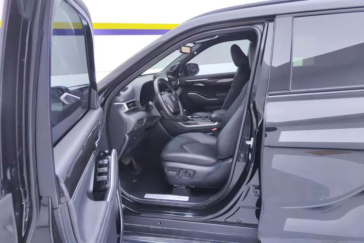Used Toyota Crown Kluger 2022 2.5L HEV Four-Wheel Drive Flagship Edition Left Front Seat