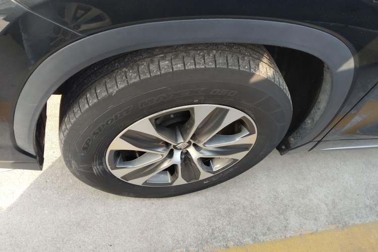 Used Toyota Crown Kluger 2022 2.5L HEV Two-Wheel Drive Entry Version Left Front Wheel Hub