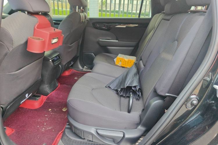 Used Toyota Crown Kluger 2022 2.5L HEV Four-Wheel Drive Elite Edition Left Rear Seat