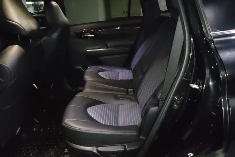 Used Toyota Crown Kluger 2022 2.5L HEV Four-Wheel Drive Premium Edition Left Rear Seat