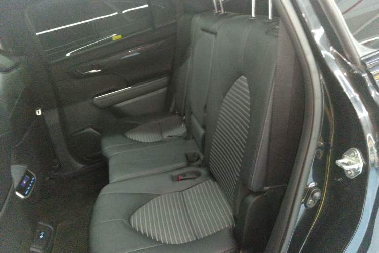Used Toyota Crown Kluger 2022 2.5L HEV Four-Wheel Drive Premium Edition Left Rear Seat