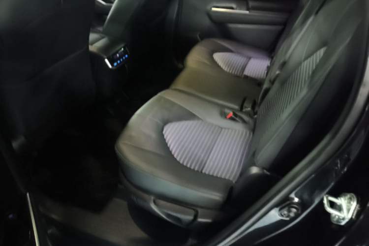 Used Toyota Crown Kluger 2022 2.0T Four-Wheel Drive Prestige Edition Left Rear Seat