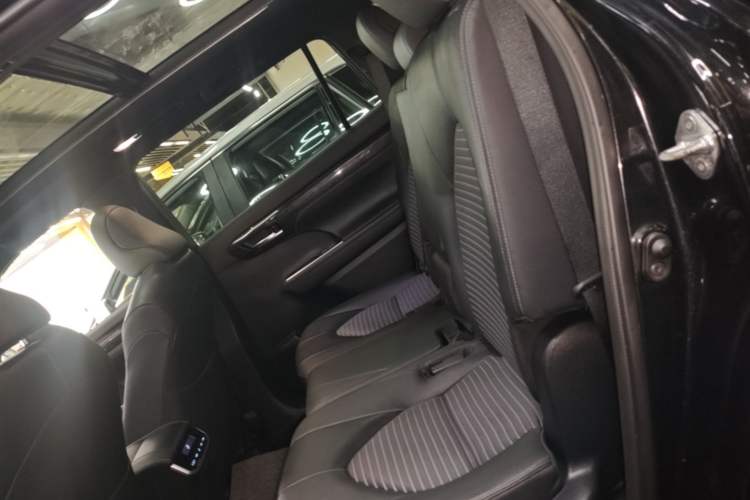 Used Toyota Crown Kluger 2022 2.5L HEV Four-Wheel Drive Premium Edition Left Rear Seat
