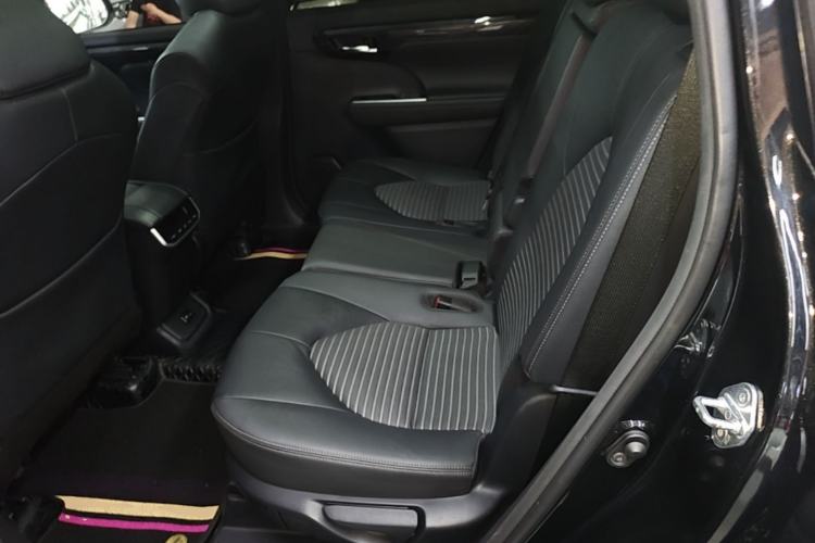 Used Toyota Crown Kluger 2022 2.0T Four-Wheel Drive Prestige Edition Left Rear Seat