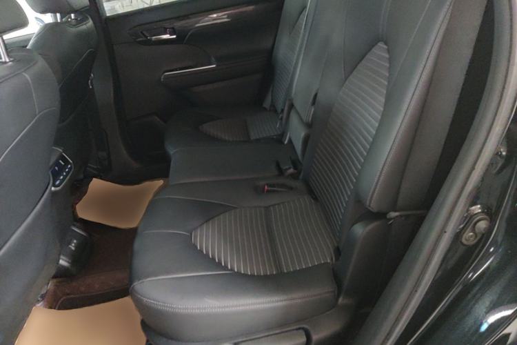 Used Toyota Crown Kluger 2022 2.5L HEV Four-Wheel Drive Premium Edition Left Rear Seat
