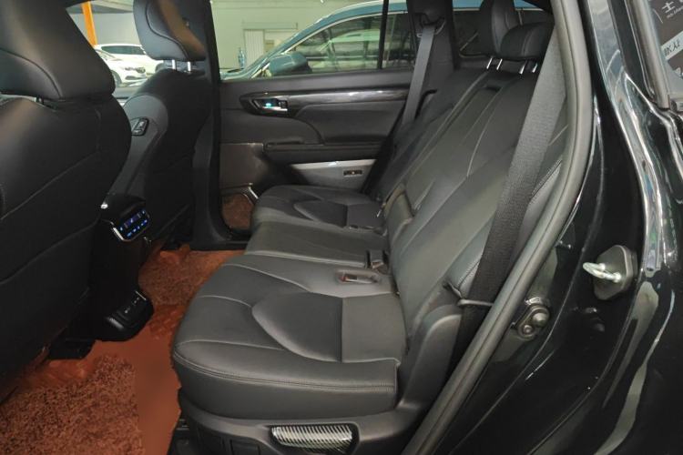 Used Toyota Crown Kluger 2022 2.5L HEV Four-Wheel Drive Flagship Edition Left Rear Seat