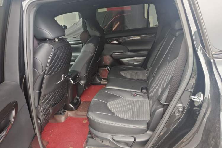 Used Toyota Crown Kluger 2022 2.0T Four-Wheel Drive Enjoyment Edition Left Rear Seat