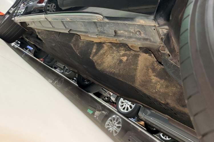 Used Toyota Crown Kluger 2022 2.0T Four-Wheel Drive Enjoyment Edition Left Side Sill