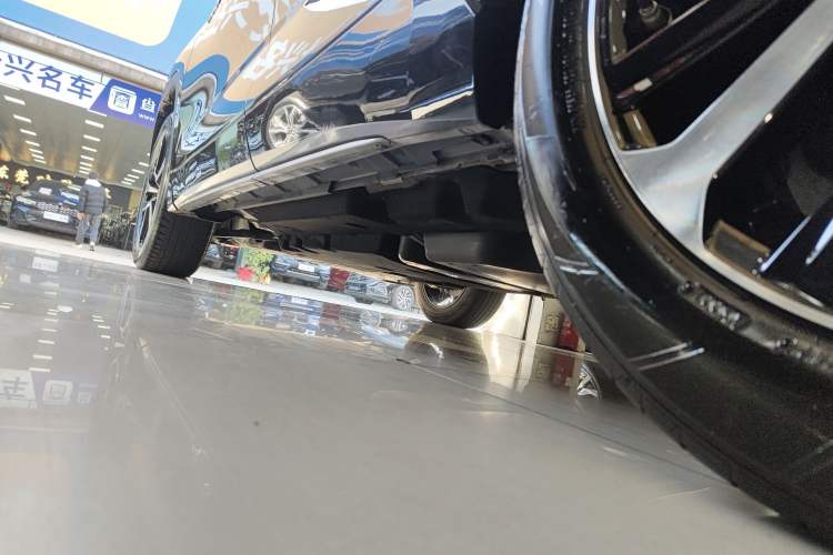 Used Toyota Crown Kluger 2022 2.5L HEV Four-Wheel Drive Luxury Edition Left Side Sill