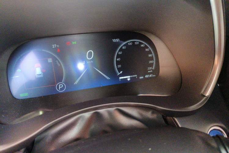 Used Toyota Crown Kluger 2022 2.5L HEV Four-Wheel Drive Flagship Edition Odometer Close Up