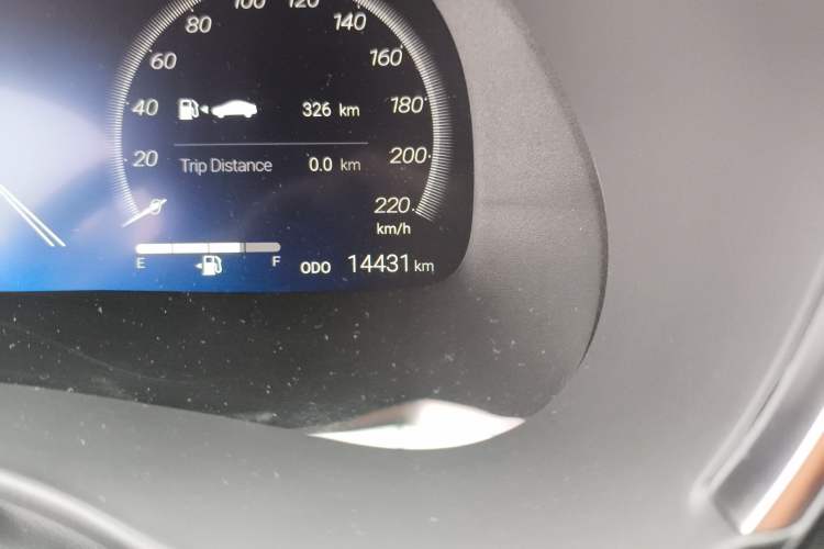 Used Toyota Crown Kluger 2022 2.0T Four-Wheel Drive Jingzun Edition Odometer Close Up