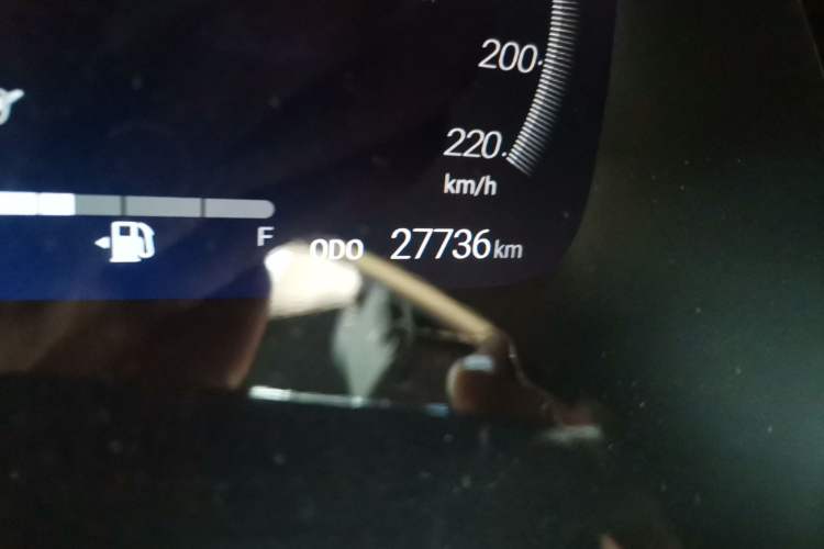 Used Toyota Crown Kluger 2022 2.5L HEV Four-Wheel Drive Premium Edition Odometer Close Up