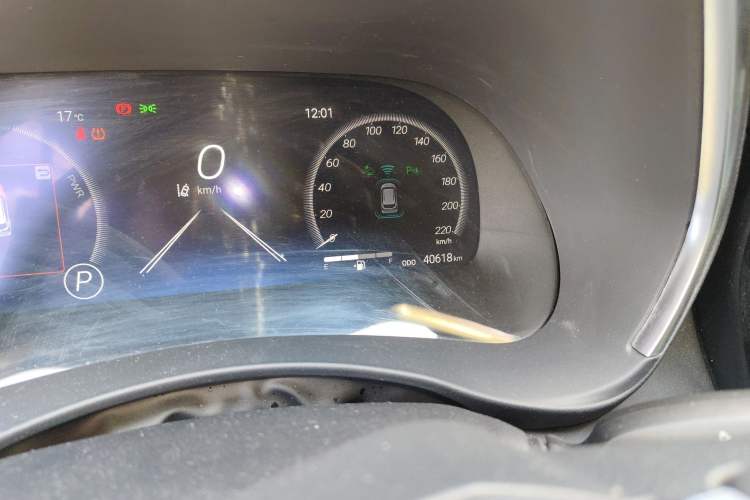 Used Toyota Crown Kluger 2022 2.5L HEV Four-Wheel Drive Premium Edition Odometer Close Up