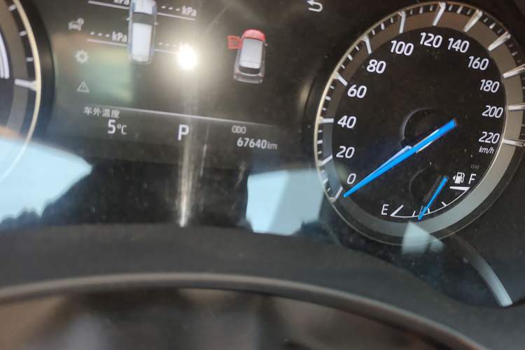 Used Toyota Crown Kluger 2022 2.5L HEV Two-Wheel Drive Entry Version Odometer Close Up
