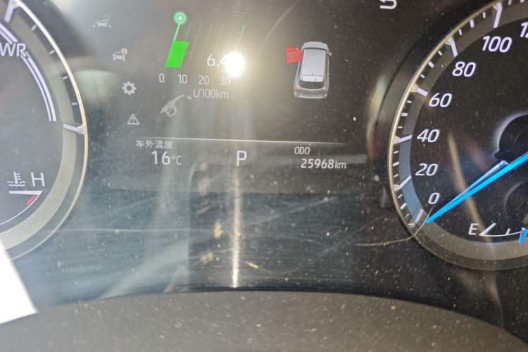 Used Toyota Crown Kluger 2022 2.5L HEV Four-Wheel Drive Elite Edition Odometer Close Up