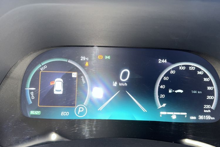 Used Toyota Crown Kluger 2022 2.5L HEV Four-Wheel Drive Premium Edition Odometer Close Up