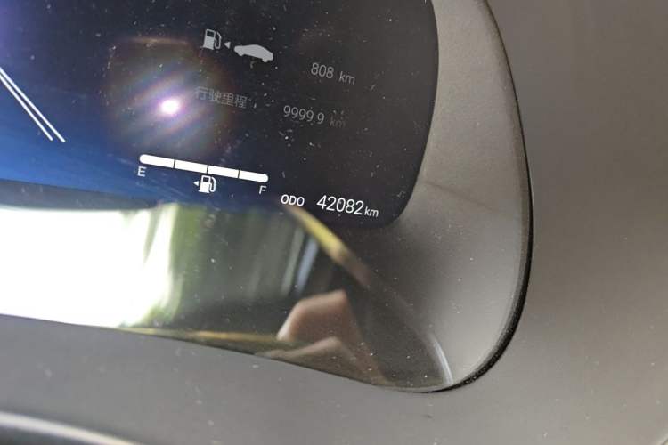 Used Toyota Crown Kluger 2022 2.5L HEV Four-Wheel Drive Premium Edition Odometer Close Up