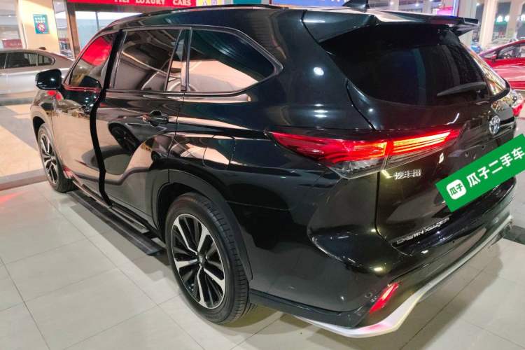 Used Toyota Crown Kluger 2022 2.5L HEV Four-Wheel Drive Premium Edition Rear Left 45 Deg
