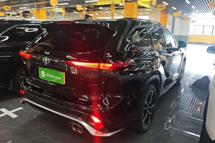 Used Toyota Crown Kluger 2022 2.5L HEV Four-Wheel Drive Premium Edition Rear Right 45 Deg