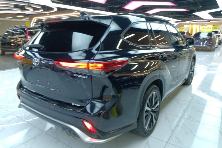 Used Toyota Crown Kluger 2022 2.5L HEV Four-Wheel Drive Premium Edition Rear Right 45 Deg