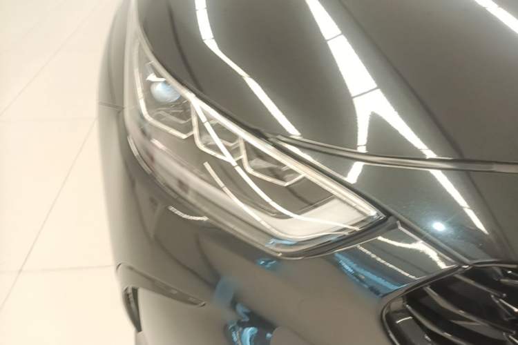 Used Toyota Crown Kluger 2022 2.0T Four-Wheel Drive Prestige Edition Right Front Headlight