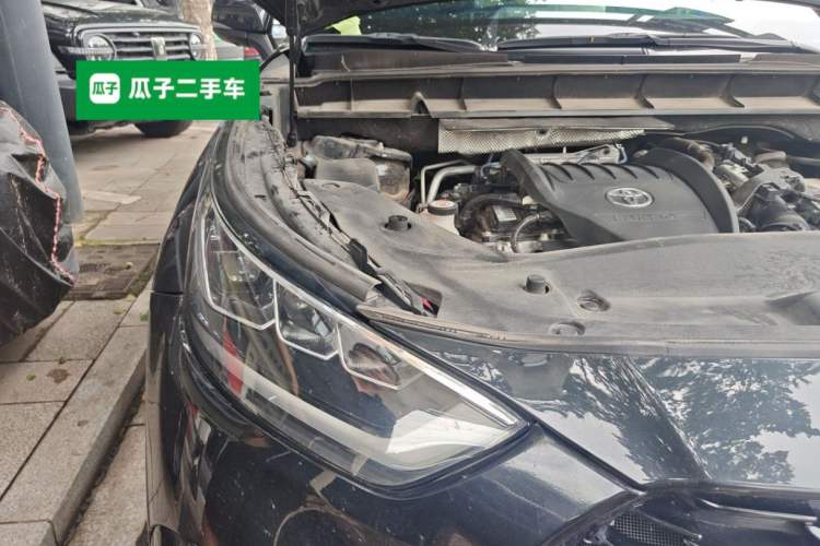 Used Toyota Crown Kluger 2022 2.0T Four-Wheel Drive Enjoyment Edition Right Front Headlight