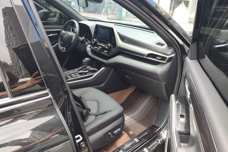 Used Toyota Crown Kluger 2022 2.5L HEV Four-Wheel Drive Luxury Edition Right Front Seat