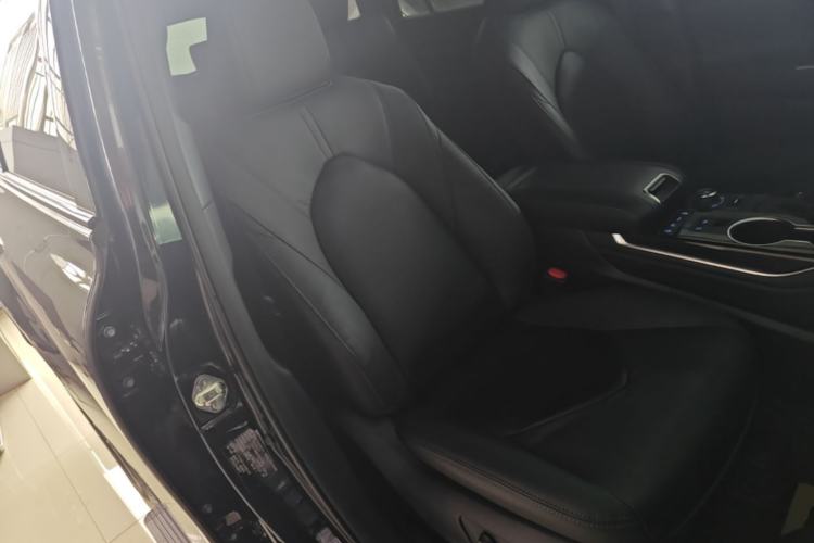 Used Toyota Crown Kluger 2022 2.0T Four-Wheel Drive Enjoyment Edition Right Front Seat